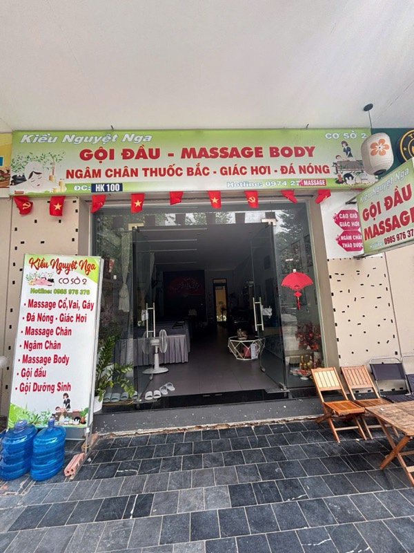 Nguyệt Nga Gội đầu